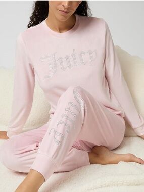 Juicy Couture Light Pink Velvet Fleece 2-Piece Lounge Set with Crystal Logo